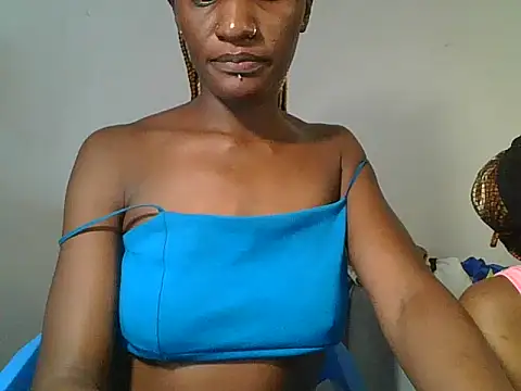 SleekCandy petites online show from 7, 6, 2026