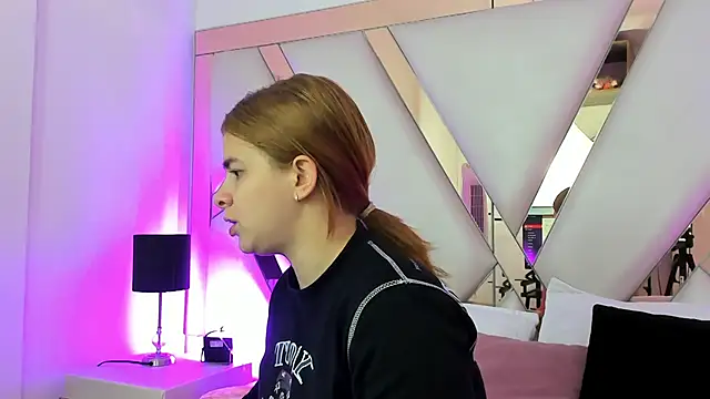 AliceCruzz online show from 28, 5, 2026