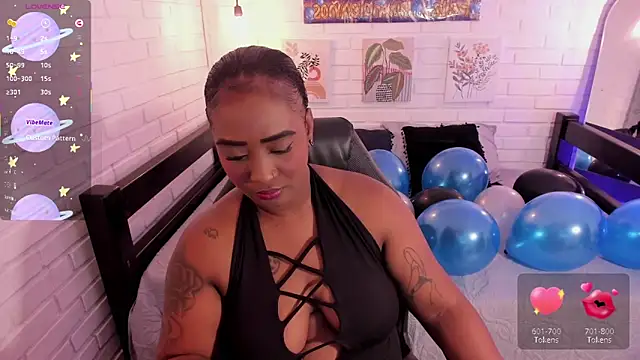 Snapshot of alison_daniels_ chatting on 25, 10, 2025 alison daniels online show from 25, 10, 2025