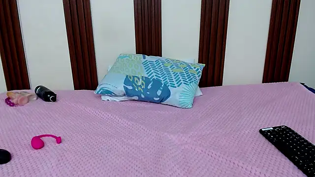 skinnykattylush19 online show from 19, 6, 2026
