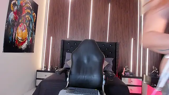 BiancaFerrerr1 online show from 24, 5, 2026