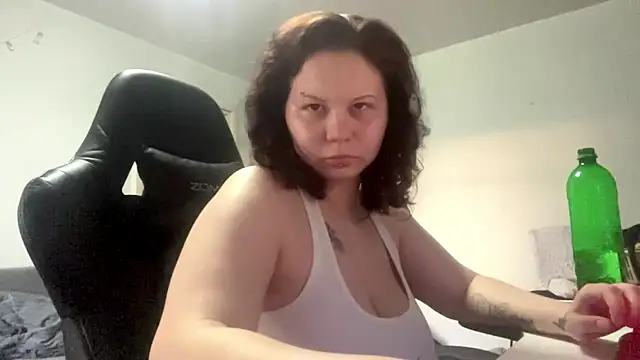 Redhair girl online show from 24, 6, 2026