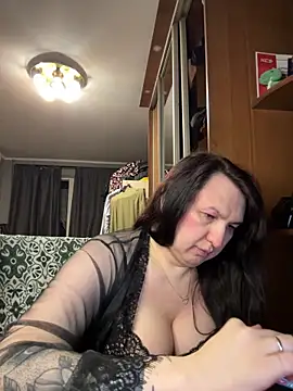 EvaBeautyXxX online show from 9, 6, 2026
