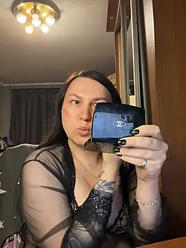 EvaBeautyXxX online show from 7, 7, 2026