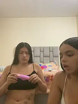 Snapshot of Venusduoxx chatting on 28, 5, 2026 Venusduoxx online show from 28, 5, 2026