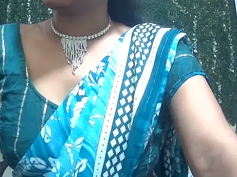 Snapshot of shallykaur chatting on 29, 6, 2026 shallykaur online show from 29, 6, 2026