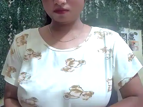 Snapshot of shallykaur chatting on 26, 5, 2026 shallykaur online show from 26, 5, 2026