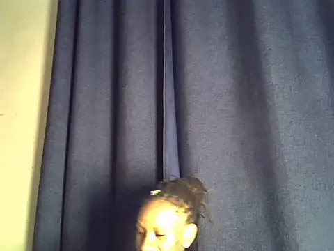 Queen slim2 online show from 23, 5, 2026
