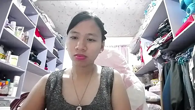Snapshot of JoyeAmesbury chatting on 16, 6, 2026 JoyeAmesbury online show from 16, 6, 2026