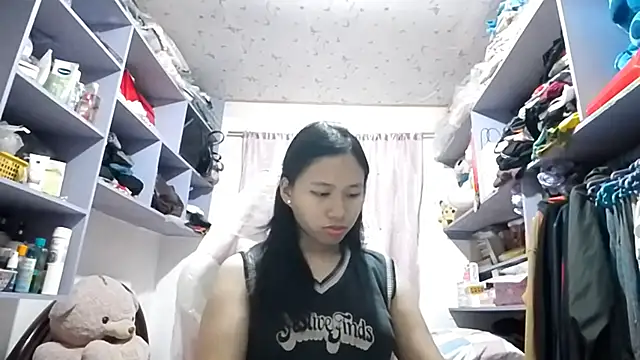 Snapshot of JoyeAmesbury chatting on 3, 6, 2026 JoyeAmesbury online show from 3, 6, 2026