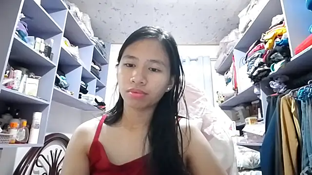 Snapshot of JoyeAmesbury chatting on 13, 7, 2026 JoyeAmesbury online show from 13, 7, 2026