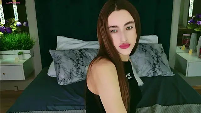 MadisonRen online show from 13, 6, 2026