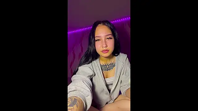 Snapshot of Greeneyedlauren chatting on 30, 5, 2026 Greeneyedlauren online show from 30, 5, 2026