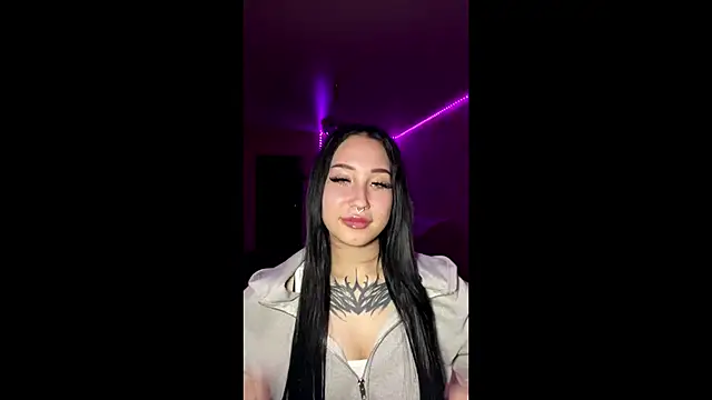 Snapshot of Greeneyedlauren chatting on 16, 5, 2026 Greeneyedlauren online show from 16, 5, 2026