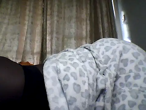cutiebreey online show from 9, 6, 2026