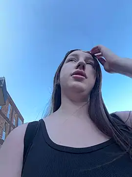 DoloresXO online show from 13, 7, 2026