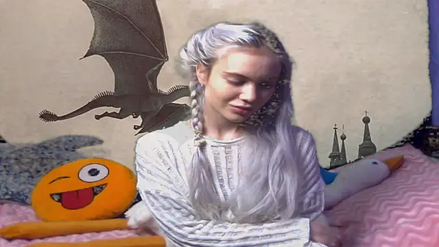 Snapshot of Freya_ice chatting on 2, 6, 2026 Freya ice online show from 2, 6, 2026