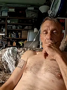 truckdawg2023 online show from 19, 6, 2026