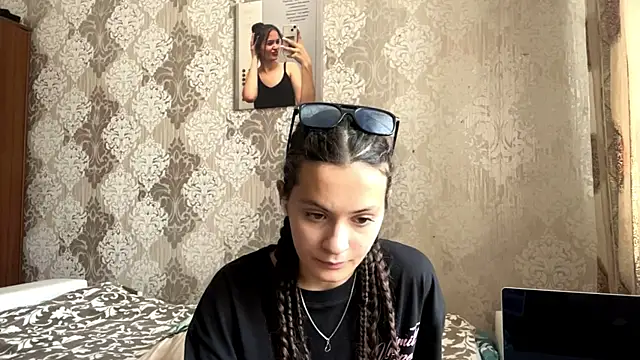 MarlynSiefkes online show from 20, 7, 2026