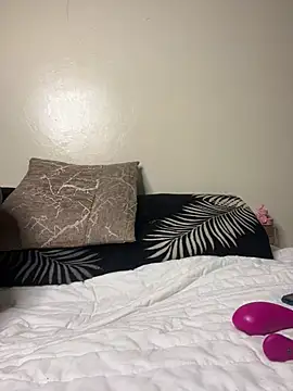 secxy-Petite online show from 10, 7, 2026