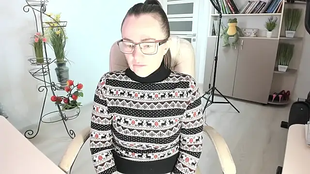 Vika73 online show from 6, 2, 2026