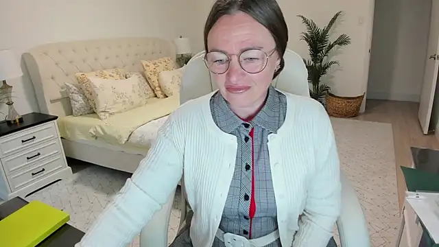 Vika73 online show from 28, 4, 2026