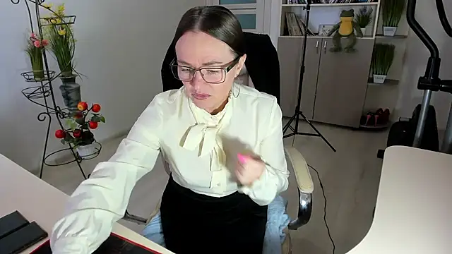 Vika73 online show from 19, 1, 2026