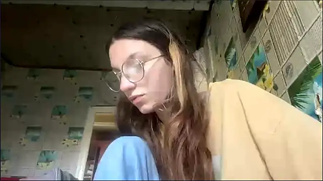 SparkleJebb online show from 7, 6, 2026