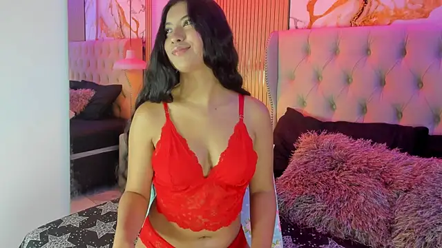 Violetaruizz online show from 9, 6, 2026