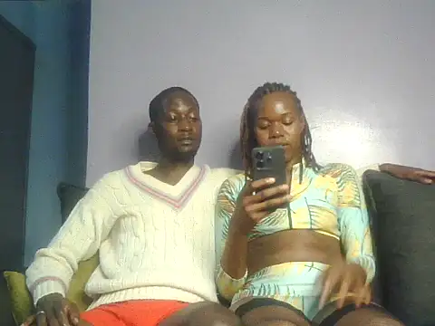 Snapshot of Lonah-Curvy chatting on 24, 6, 2026 Lonah-Curvy online show from 24, 6, 2026