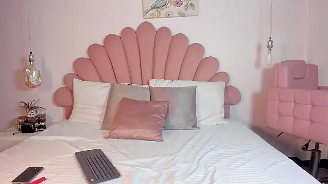 CherryMyla online show from 9, 7, 2026
