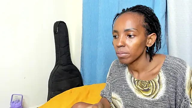 Dynasty Smiles online show from 3, 7, 2026