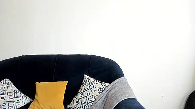 Dynasty Smiles online show from 10, 6, 2026