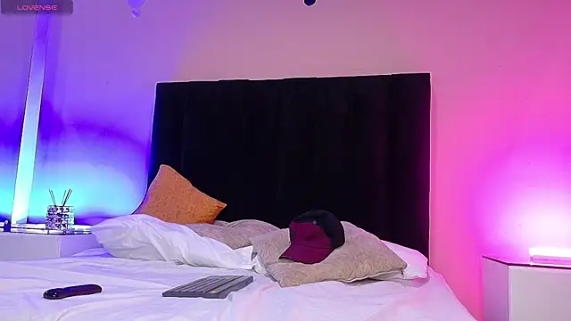 MILA AND COTI online show from 19, 6, 2026