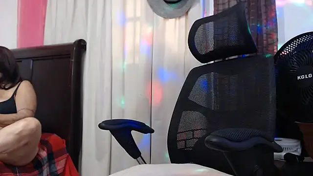 jenny milf69 online show from 3, 7, 2026