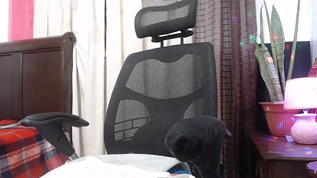 jenny milf69 online show from 14, 4, 2026