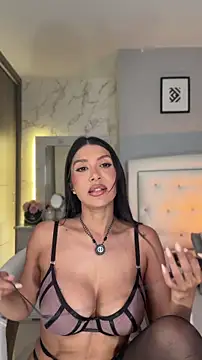Anny Honeey online show from 3, 6, 2026