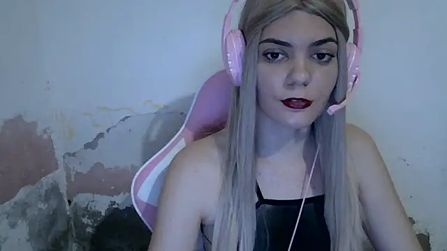 Angel Ristoww online show from 3, 6, 2026
