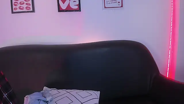 Sweet Fireee online show from 24, 6, 2026