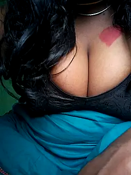 Tamil-ammukutty18 online show from 6, 7, 2026