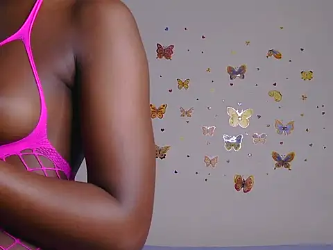 PinkCoochie02 online show from 18, 6, 2026
