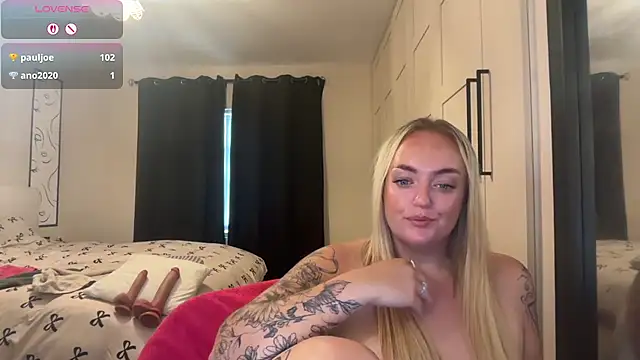 CurvyWetWife online show from 29, 6, 2026