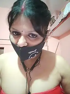 ZOYA-STRIP online show from 21, 7, 2026