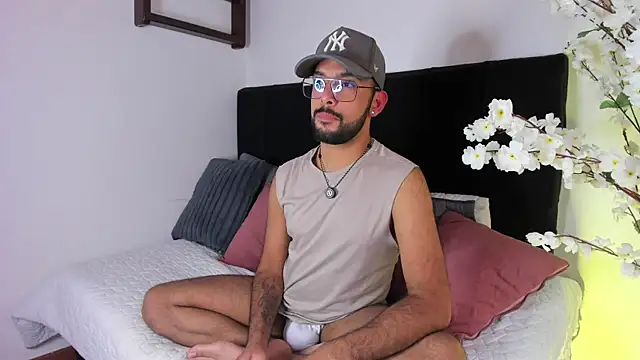 Snapshot of Paulo_Dasilva_ chatting on 1, 6, 2026 Paulo Dasilva online show from 1, 6, 2026