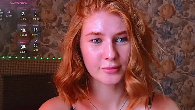 Snapshot of Juli_Ginger chatting on 19, 7, 2026 Juli Ginger online show from 19, 7, 2026