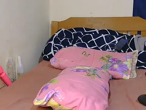 Snapshot of beryl_lady chatting on 25, 6, 2026 beryl lady online show from 25, 6, 2026