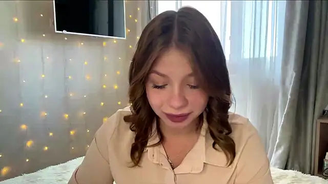 Lia be mine online show from 8, 7, 2026