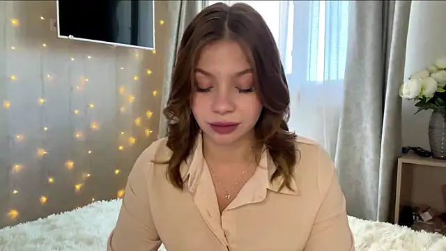 Lia be mine online show from 2, 7, 2026