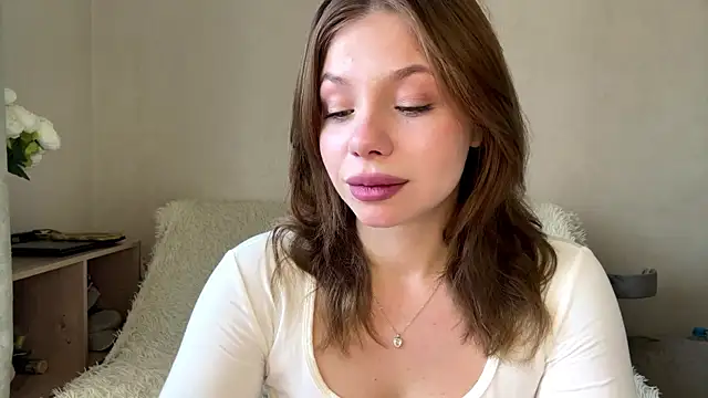 Lia be mine online show from 2, 6, 2026