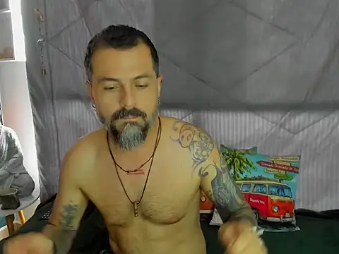 Snapshot of Miguel_angeel_ chatting on 21, 5, 2026 Miguel angeel online show from 21, 5, 2026